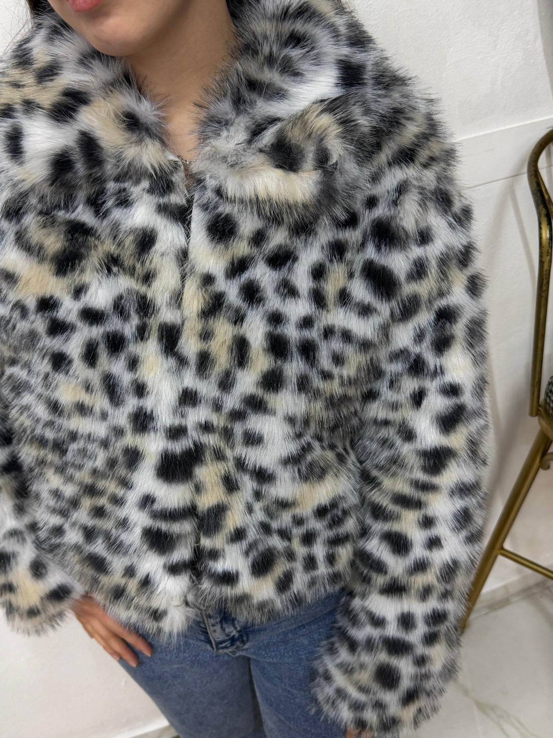 LEOPAR DESENLİ ŞIK VE YUMUŞAK KÜRK CEKET