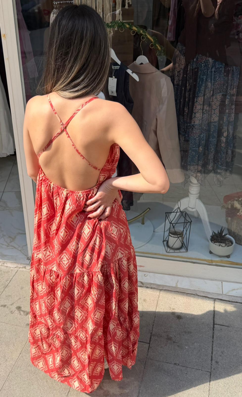 SIRT DETAYLI ŞIK VE RAHAT YAZLIK ELBİSE