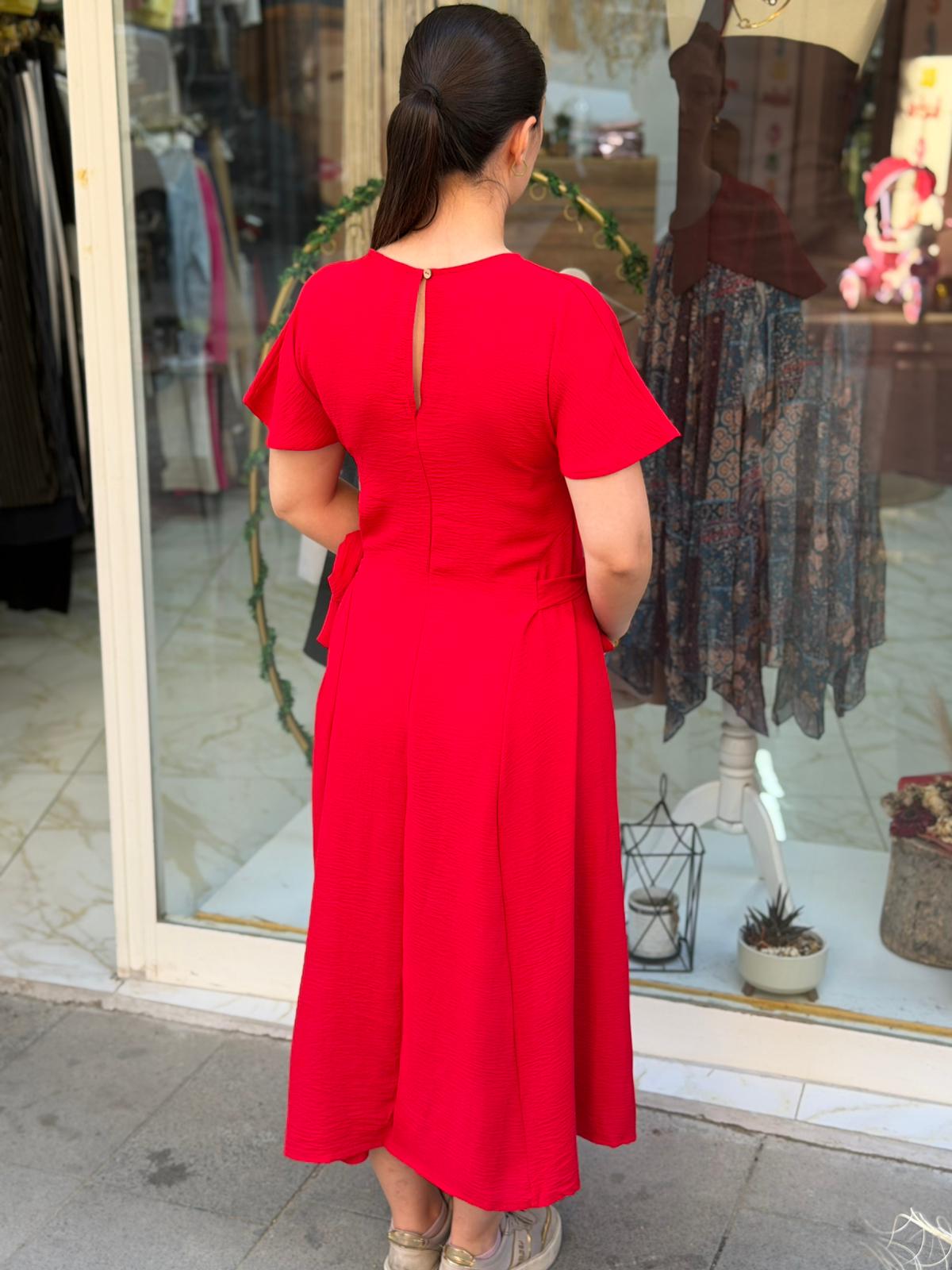 BEL BAĞLAMA DETAYLI ŞIK VE AKICI ELBİSE